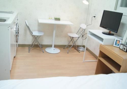 Gom Dongdaemun Apartment